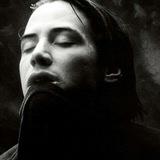 (23) miss de sade