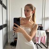 к себе нежно, с теплотой