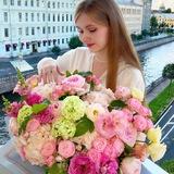 Виолета Бонд
