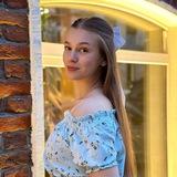 Девочка праздник