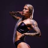 muscle bimbo 🦾