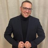 Антон Мануйлов