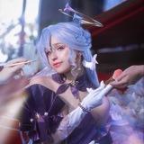 Reyna_cos