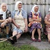 Бабка на углу сказала.