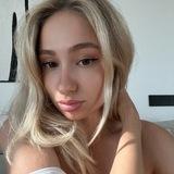 сплетница Деля